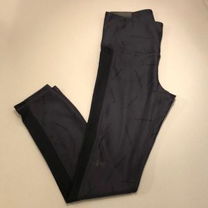 Women’s Under Armour Compression High Rise Ankle Legging